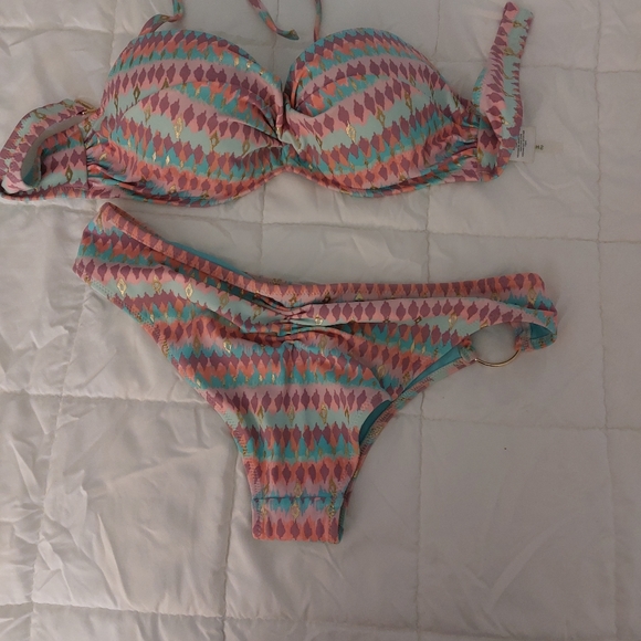 Bikini Small 34B target brand - Picture 3 of 3